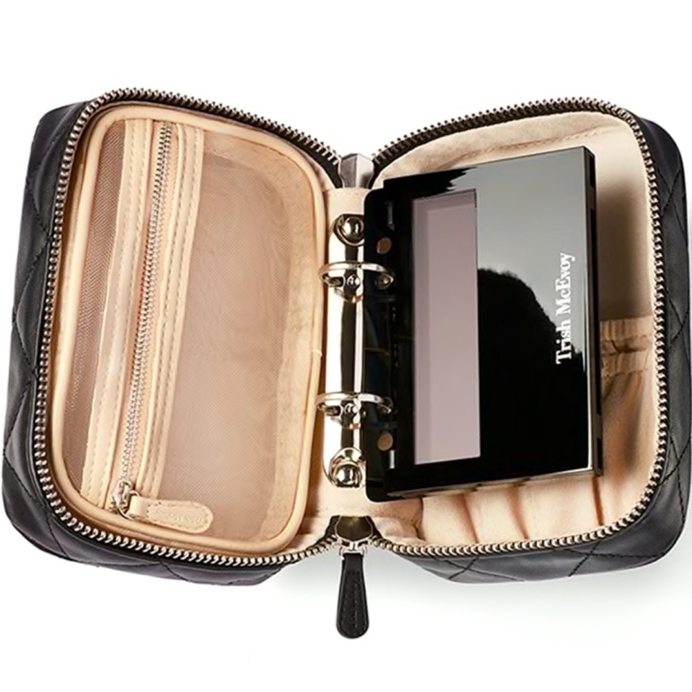 Trish McEvoy
The Power of Makeup Medium Makeup Planner BLACK QUILTED LEATHER